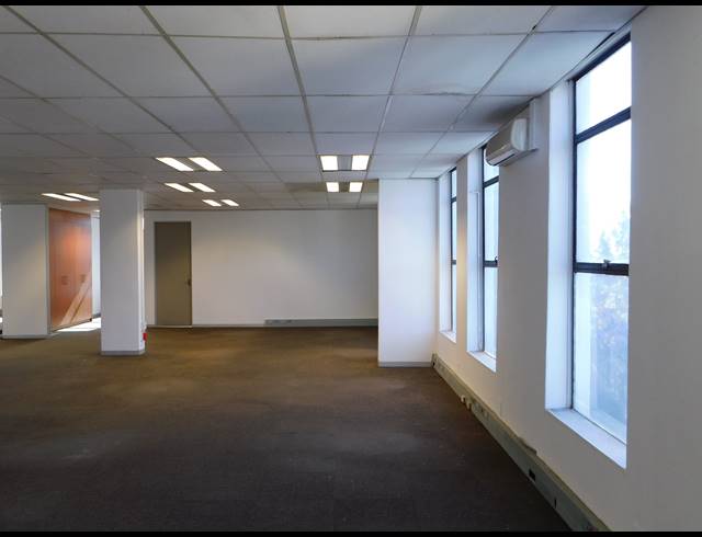 436M² OFFICE TO LET IN CRAIGHALL